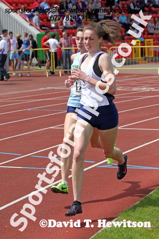 Girls 1500 metres, Northern Inter-County Schools, Gateshead International Stadum. Photo: David T. Hewitson/Sports for All Pics